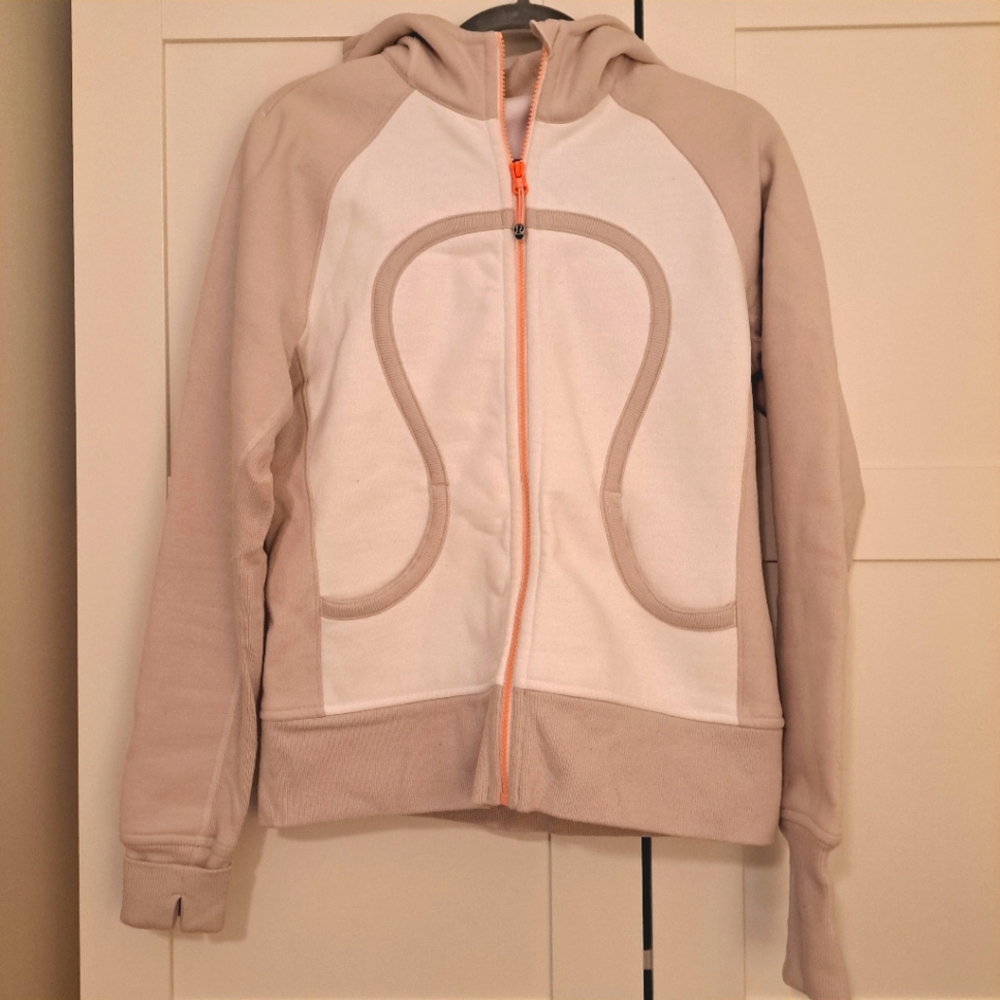 Lululemon zipper sweater with hood ☔️